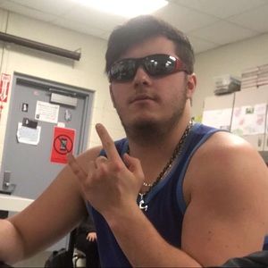 Meet your Posher, Travis